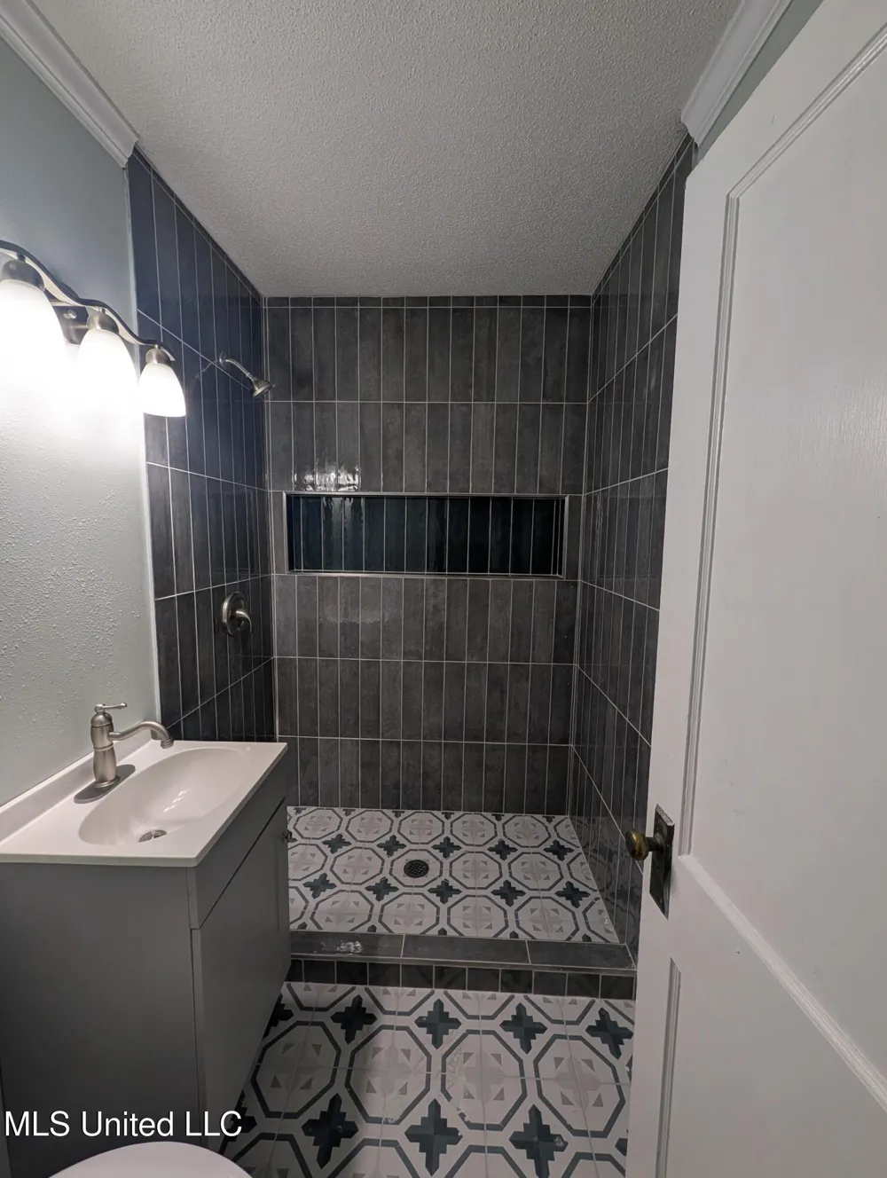 2302 Wilson Avenue Pascagoula, MS 39567