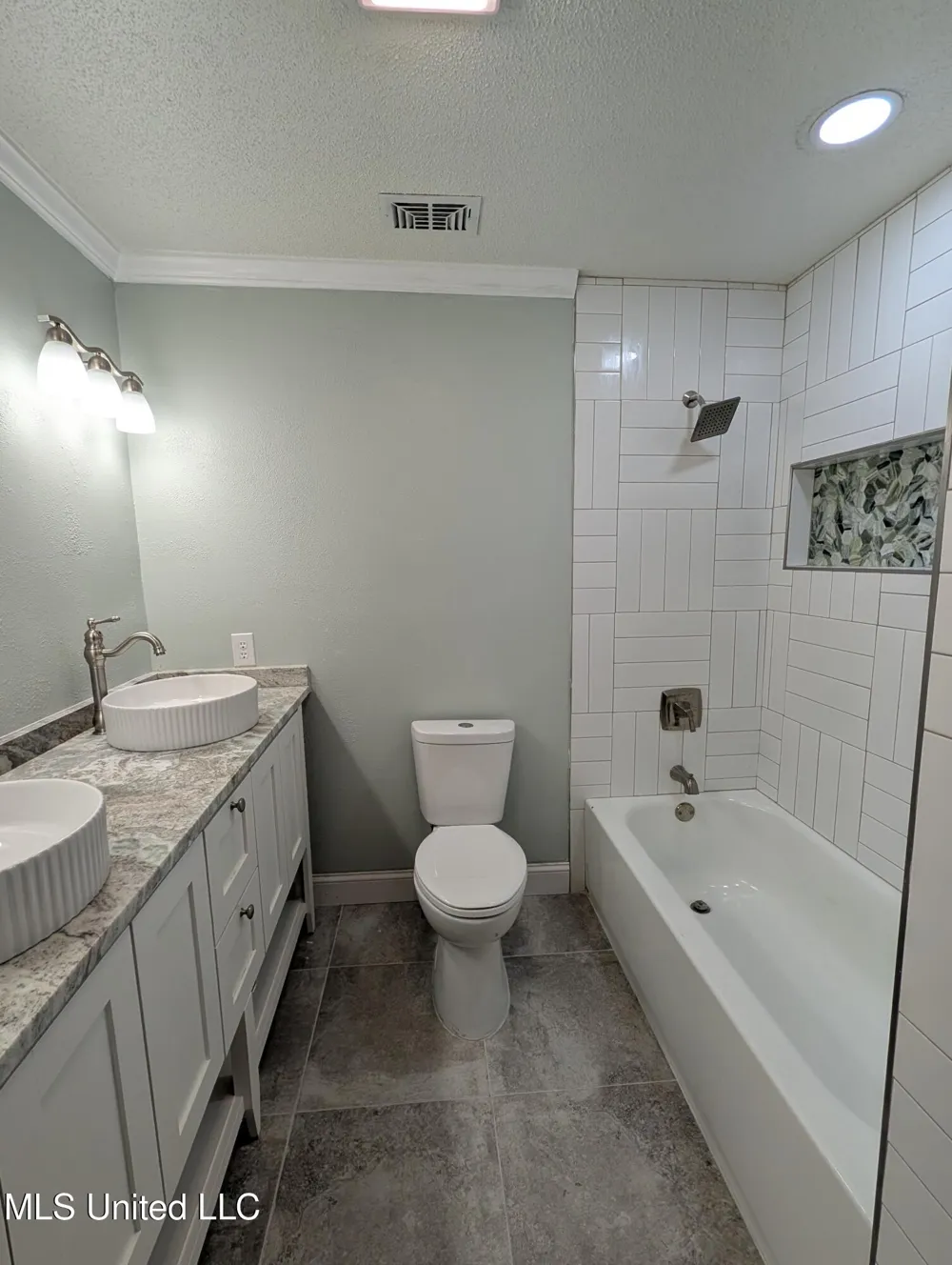 2302 Wilson Avenue Pascagoula, MS 39567