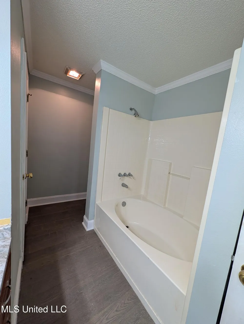 2302 Wilson Avenue Pascagoula, MS 39567