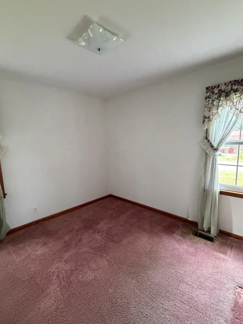 708 Cadillac Ln McMinnville, TN 37110