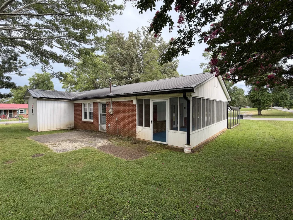 708 Cadillac Ln McMinnville, TN 37110