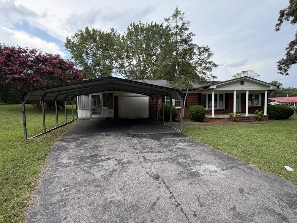 708 Cadillac Ln McMinnville, TN 37110