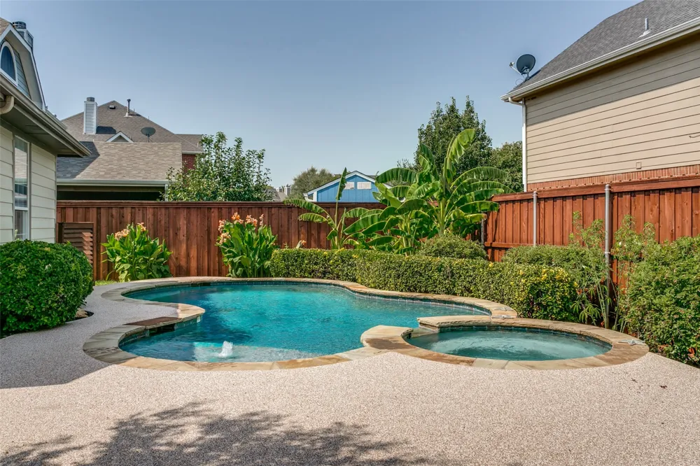 5713 Kelly Court Haltom City, TX 76137