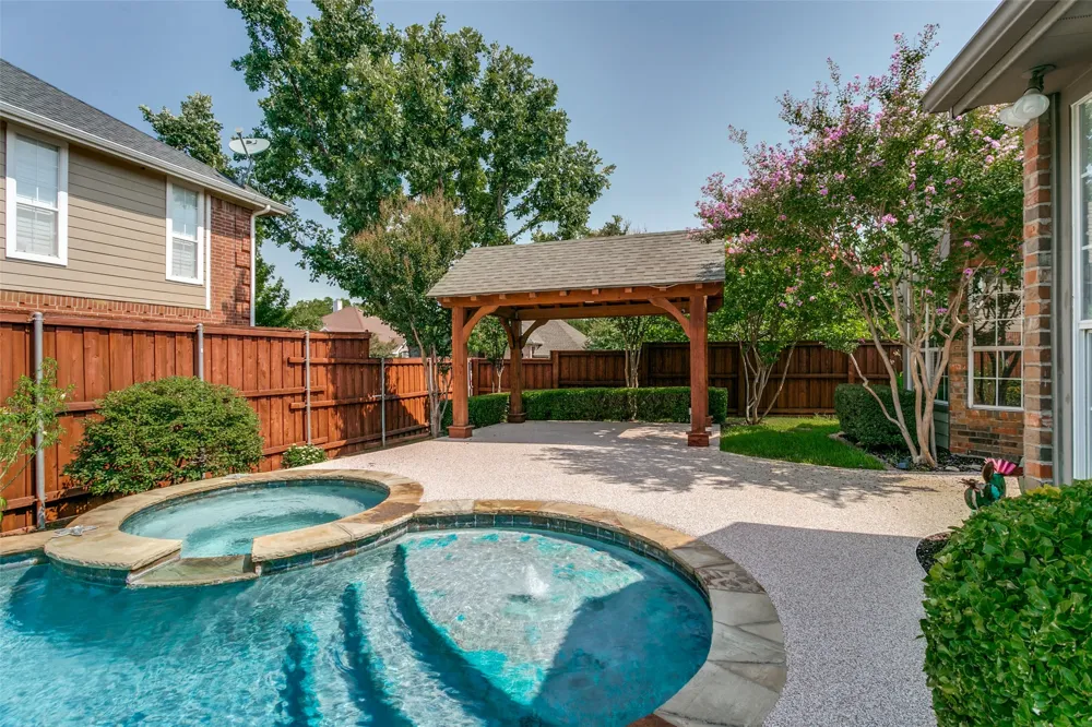 5713 Kelly Court Haltom City, TX 76137