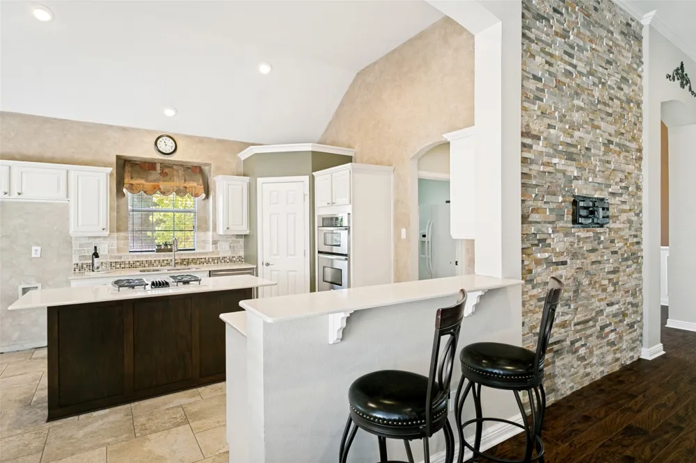 5713 Kelly Court Haltom City, TX 76137