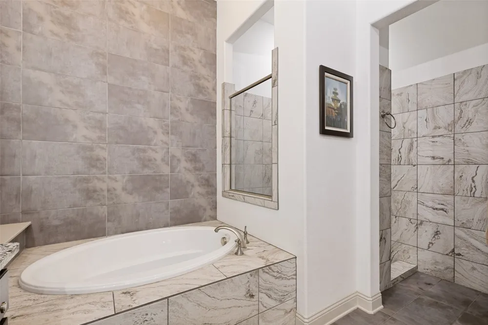 2901 Merryglen Lane Flower Mound, TX 75022