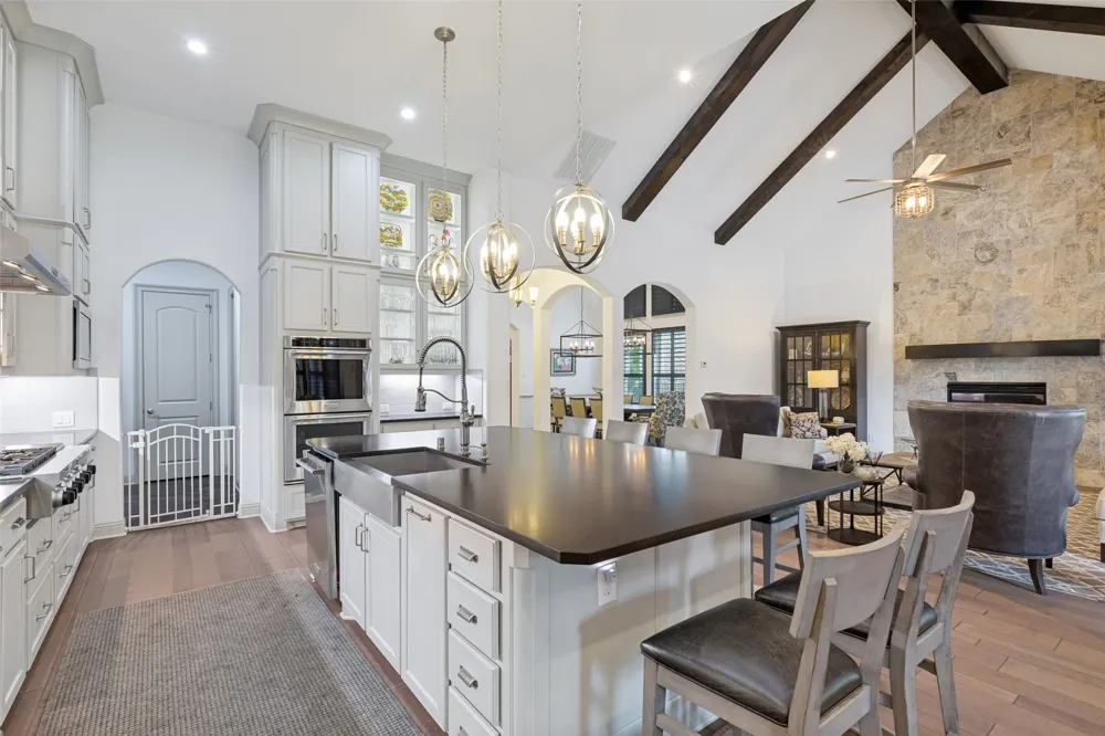 2901 Merryglen Lane Flower Mound, TX 75022