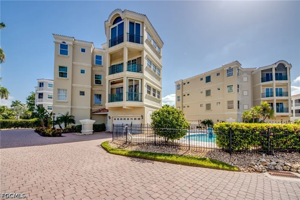 Harbour Yacht Court #C Fort Myers, FL 33908