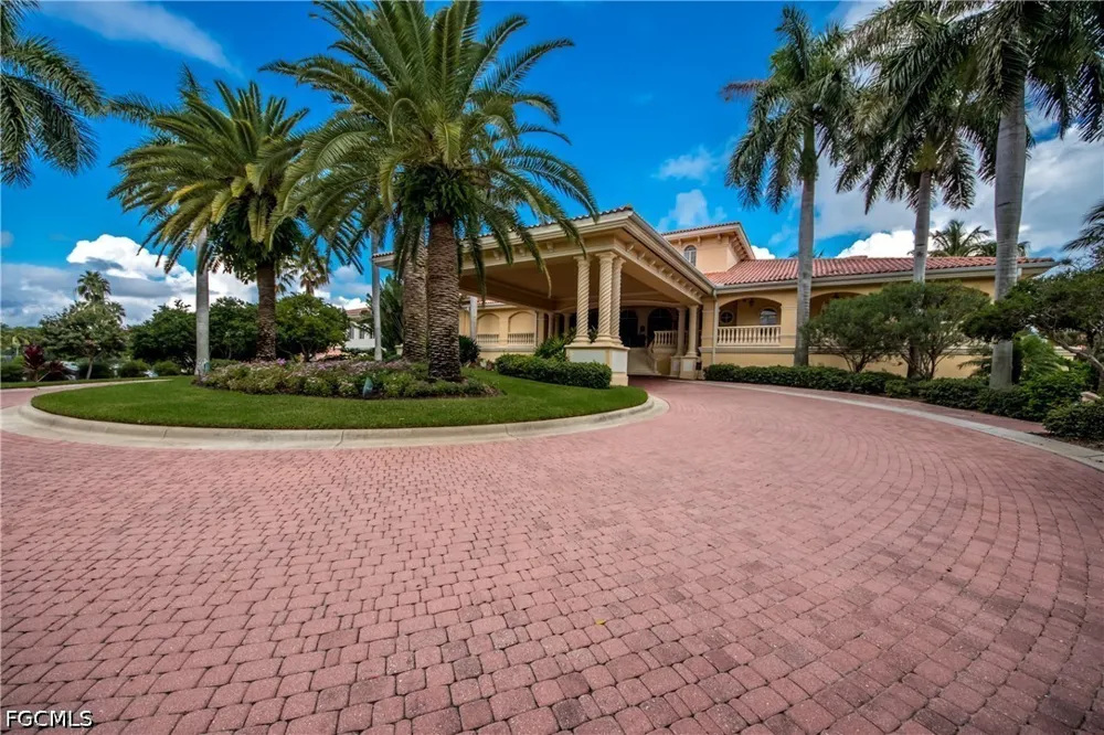Harbour Yacht Court #C Fort Myers, FL 33908