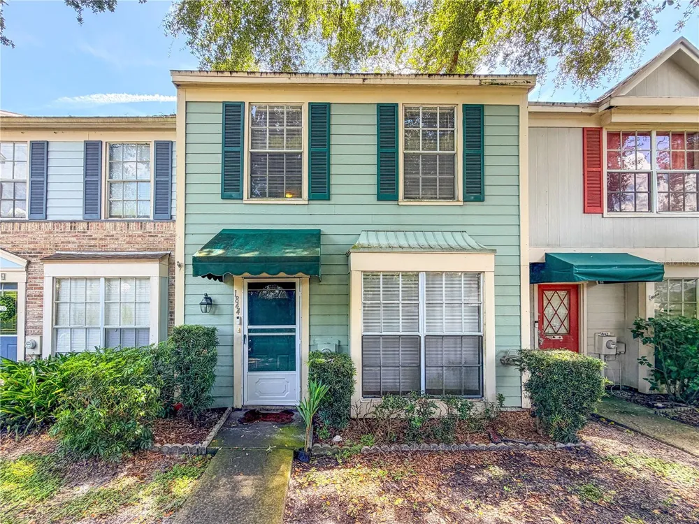 1844 MILL RUN CIRCLE Tampa, FL 33613