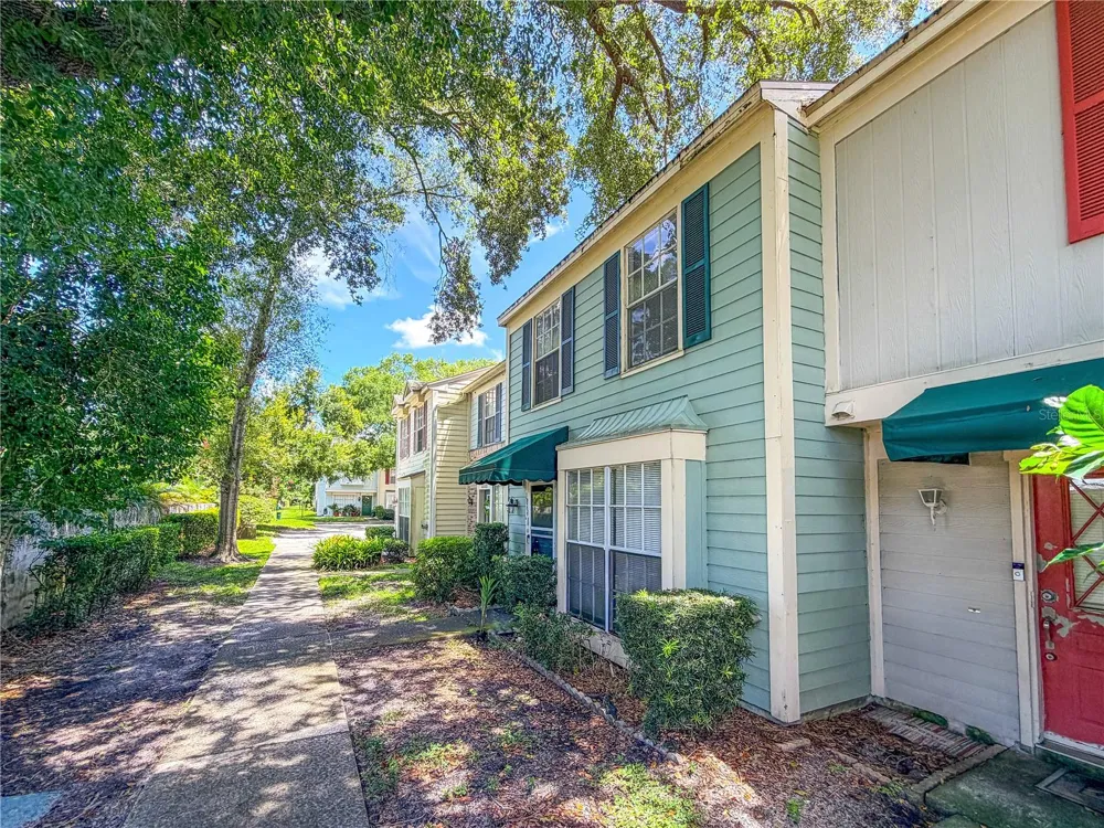 1844 MILL RUN CIRCLE Tampa, FL 33613