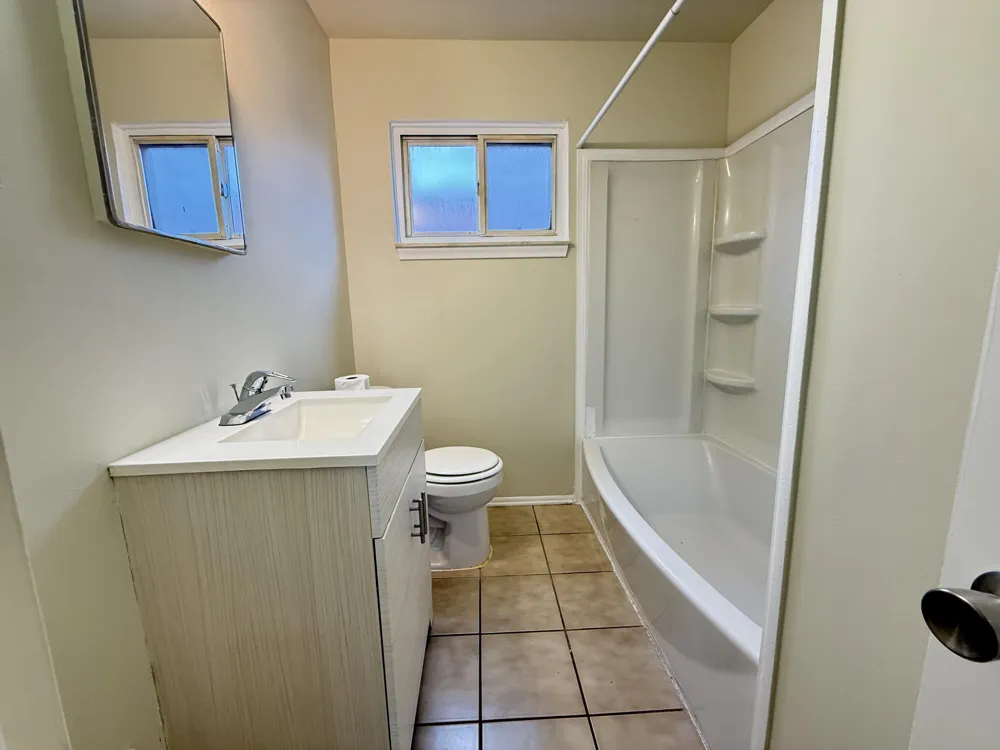 716 Mayflower Avenue Lincoln Park City, MI 48146