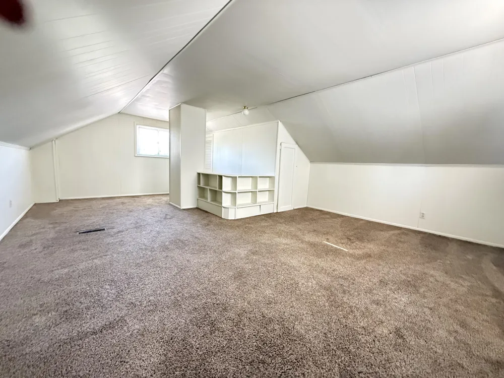 716 Mayflower Avenue Lincoln Park City, MI 48146