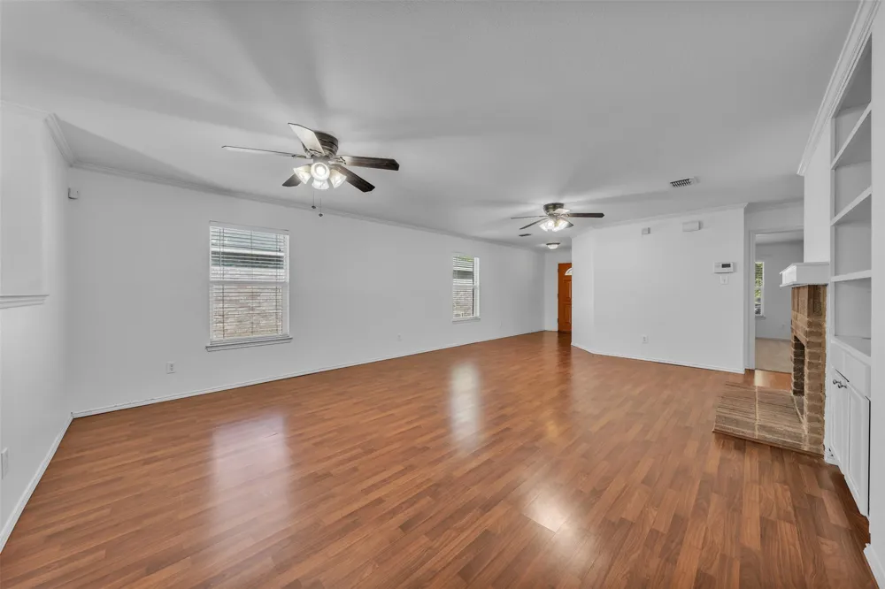 1341 Haley Lane Burleson, TX 76028