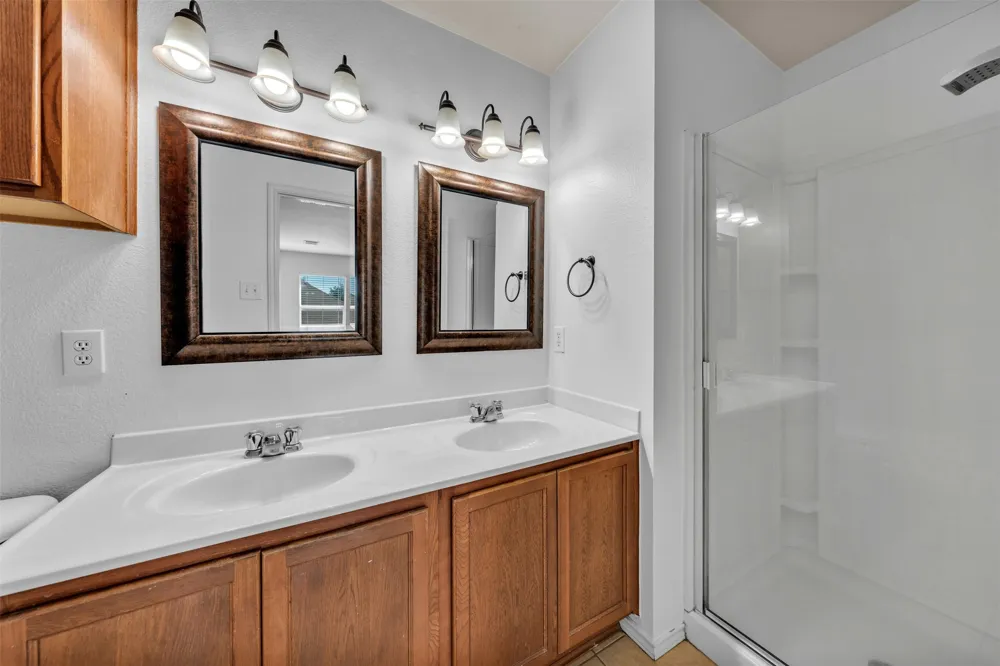 1341 Haley Lane Burleson, TX 76028