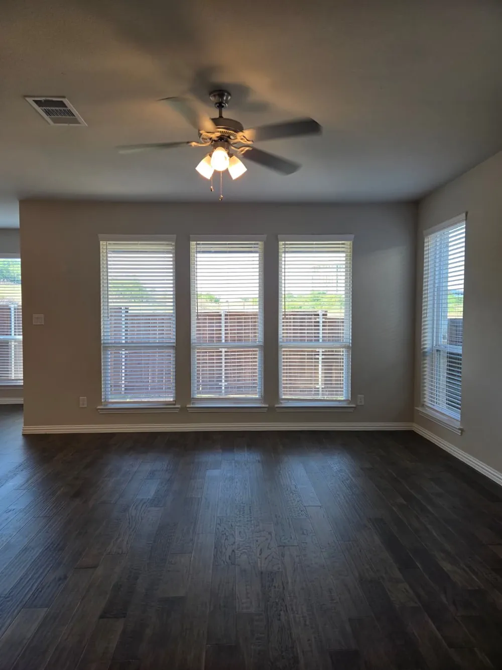 3909 Morel Drive Lewisville, TX 75056