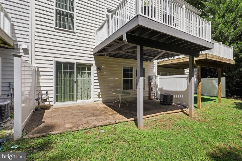 20200 CENTER BROOK SQUARE Sterling, VA 20165