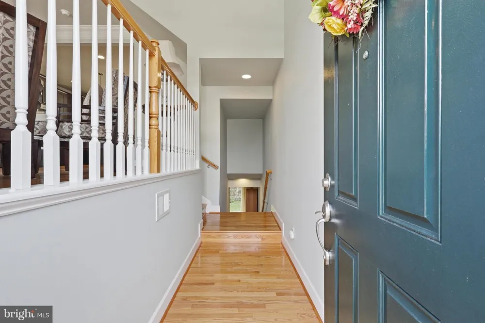 20200 CENTER BROOK SQUARE Sterling, VA 20165