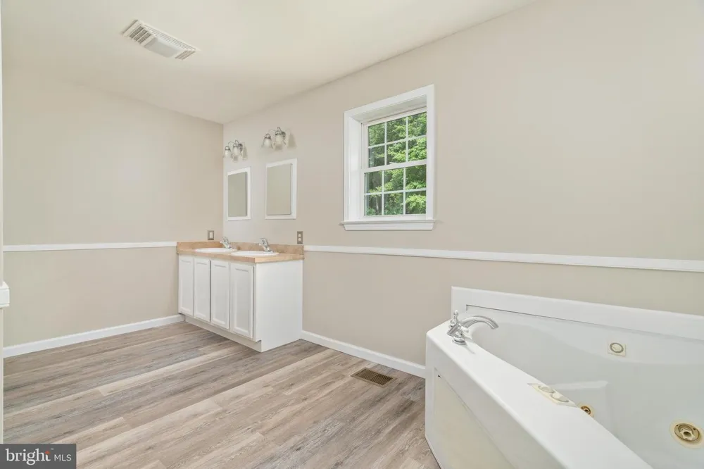 102 ZEBRA LANE Berkeley Springs, WV 25411