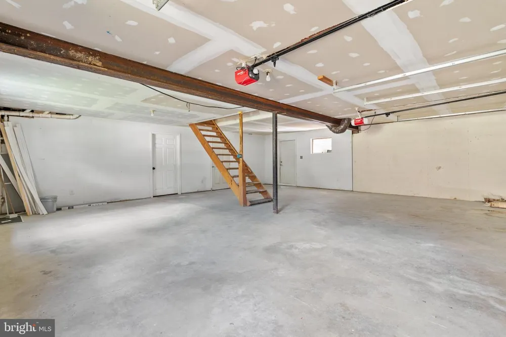 102 ZEBRA LANE Berkeley Springs, WV 25411