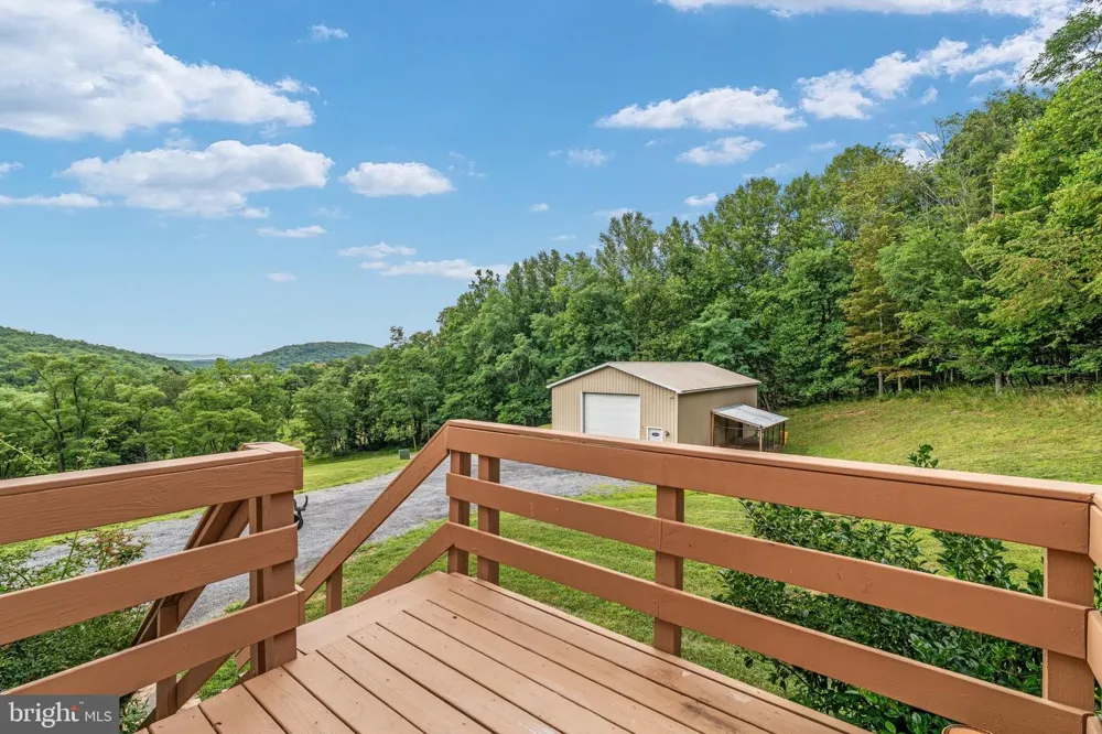 102 ZEBRA LANE Berkeley Springs, WV 25411