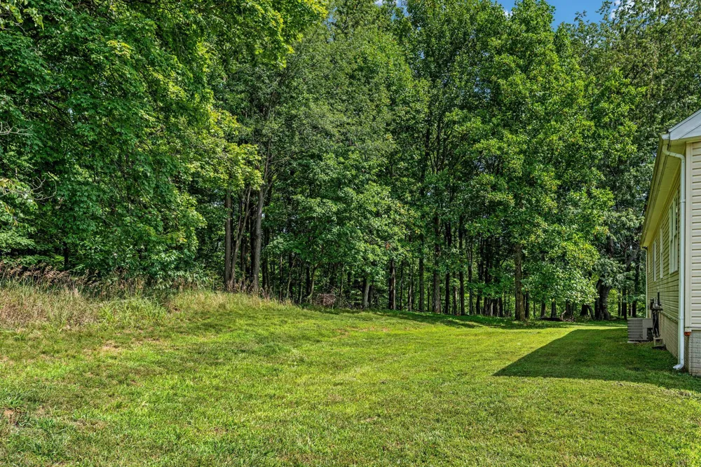 102 ZEBRA LANE Berkeley Springs, WV 25411