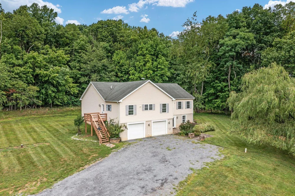 102 ZEBRA LANE Berkeley Springs, WV 25411