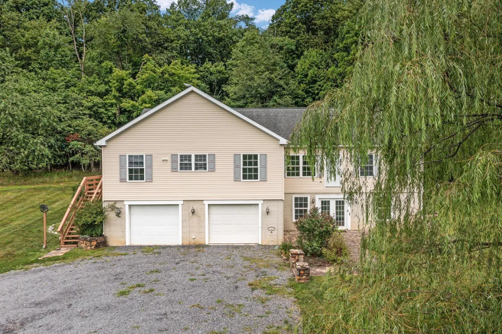 102 ZEBRA LANE Berkeley Springs, WV 25411