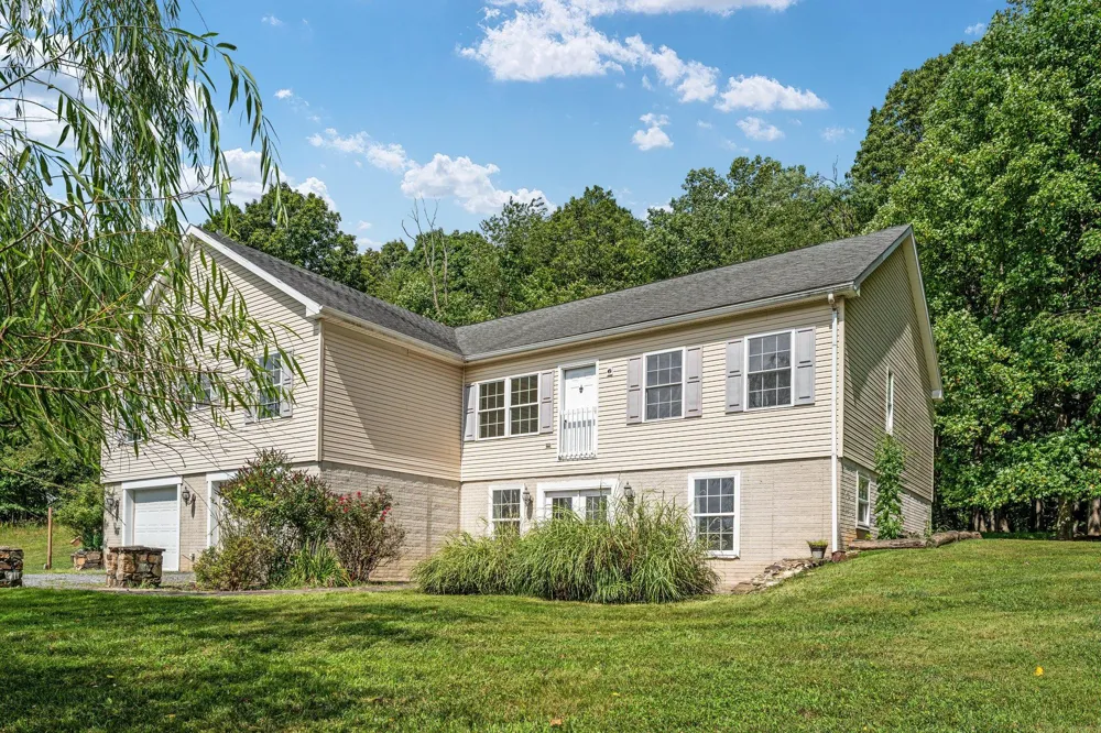 102 ZEBRA LANE Berkeley Springs, WV 25411