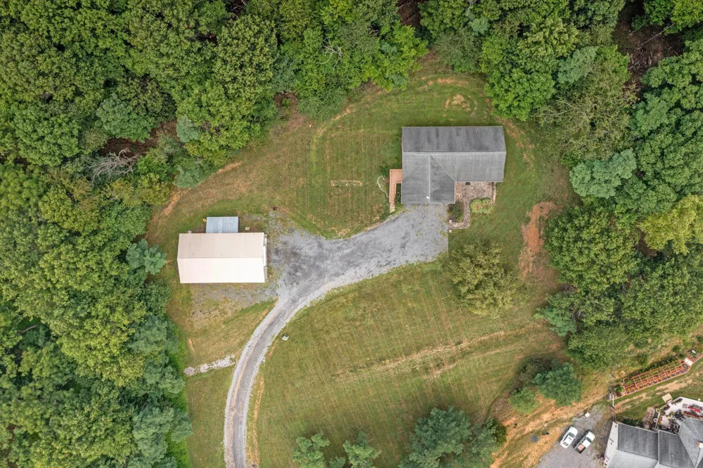 102 ZEBRA LANE Berkeley Springs, WV 25411