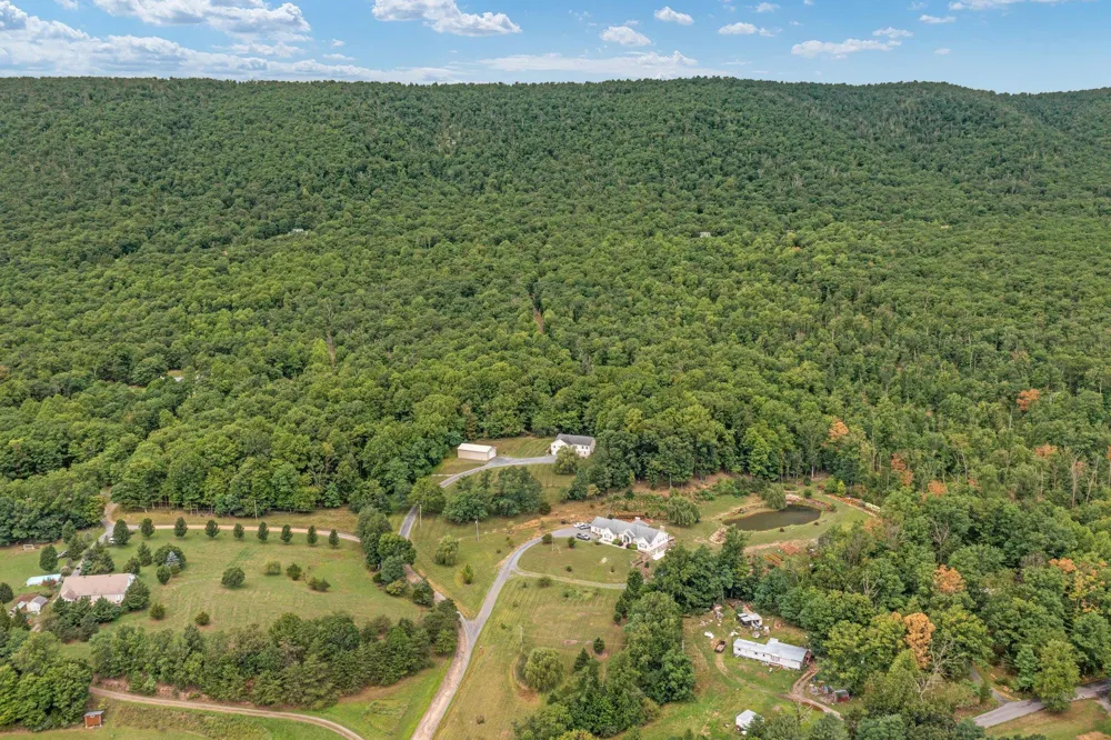 102 ZEBRA LANE Berkeley Springs, WV 25411