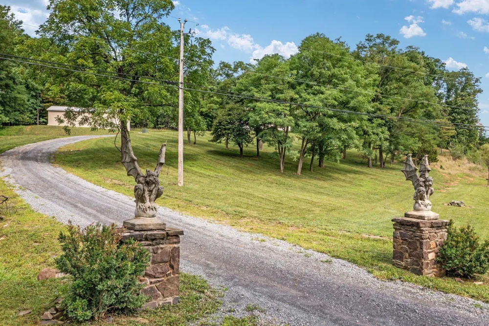 102 ZEBRA LANE Berkeley Springs, WV 25411