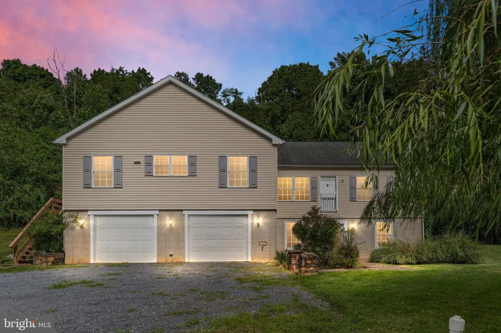 102 ZEBRA LANE Berkeley Springs, WV 25411