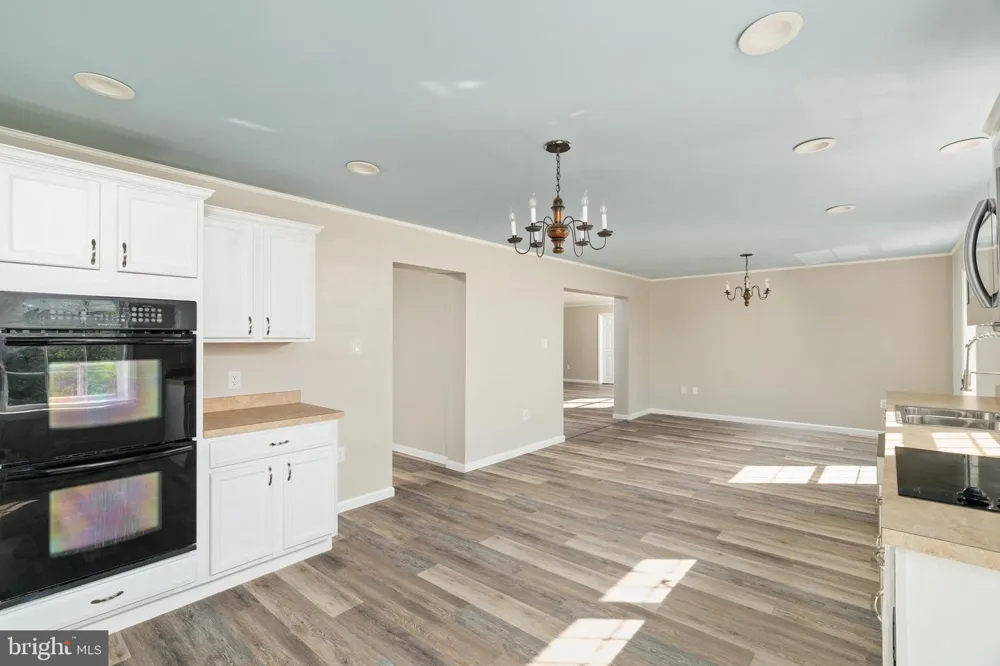 102 ZEBRA LANE Berkeley Springs, WV 25411