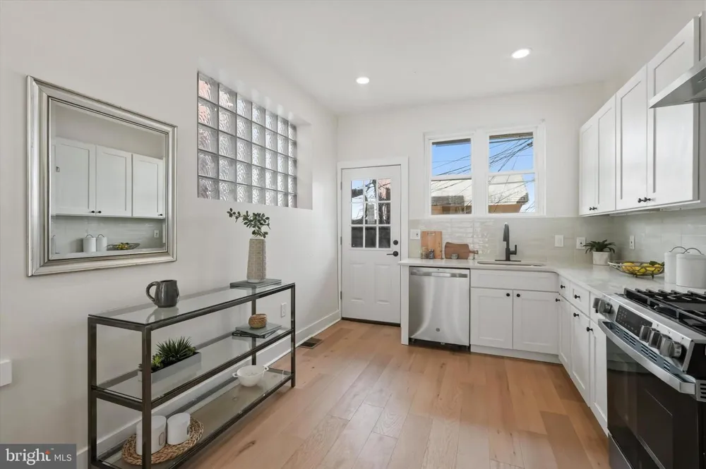 2345 S BANCROFT STREET Philadelphia, PA 19145