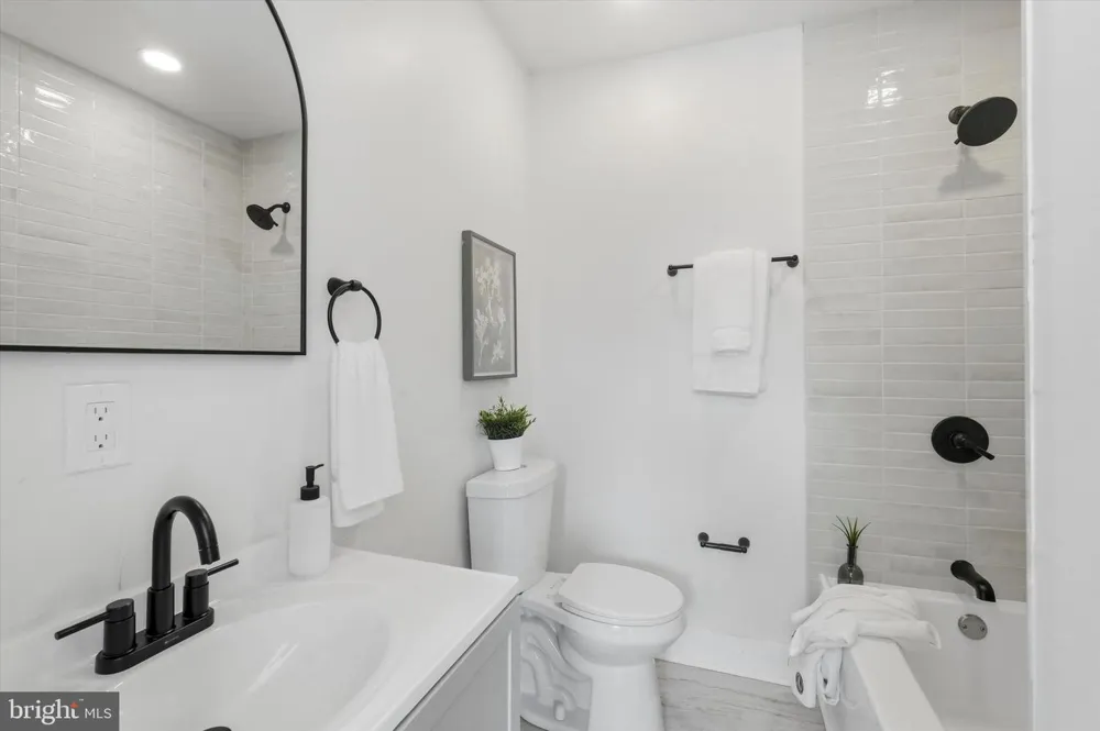 2345 S BANCROFT STREET Philadelphia, PA 19145