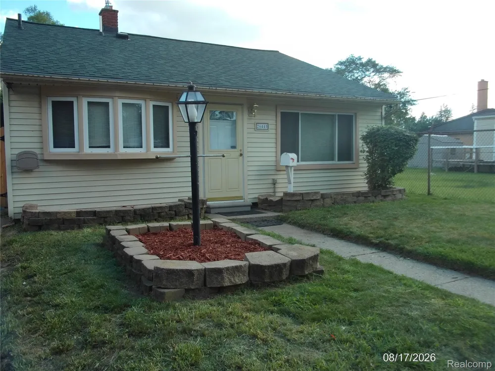 26445 Colgate Street Inkster City, MI 48141