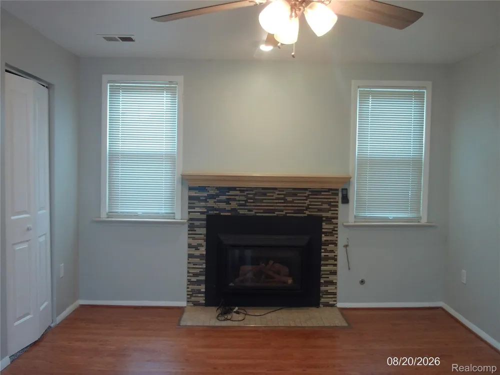 26445 Colgate Street Inkster City, MI 48141