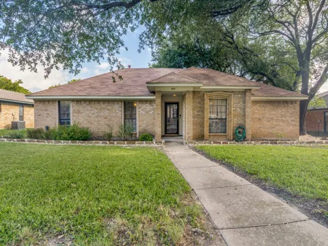 5114 Vera Cruz Drive