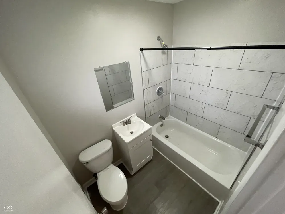 135 W Hendricks Street #7 Shelbyville, IN 46176