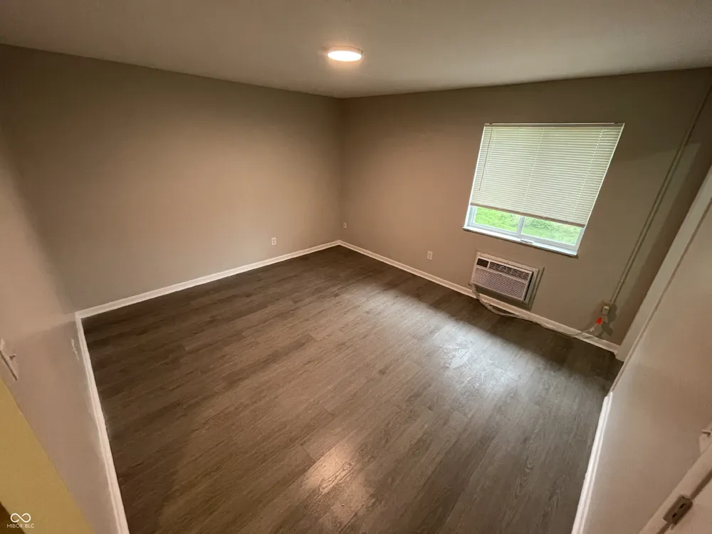 135 W Hendricks Street #7 Shelbyville, IN 46176
