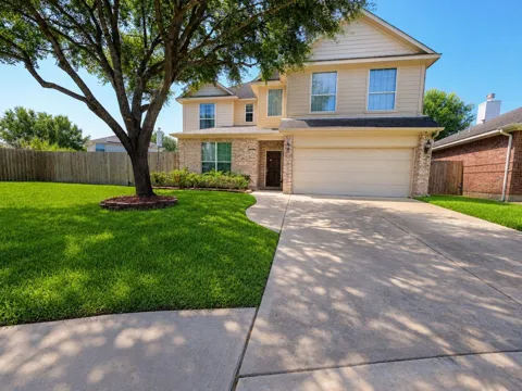 2409 Deerwood Court