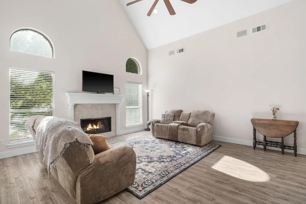 906 Vista Del Lago Drive Huffman, TX 77336