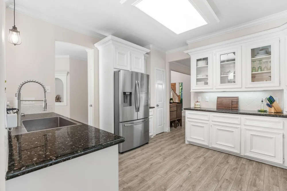 906 Vista Del Lago Drive Huffman, TX 77336