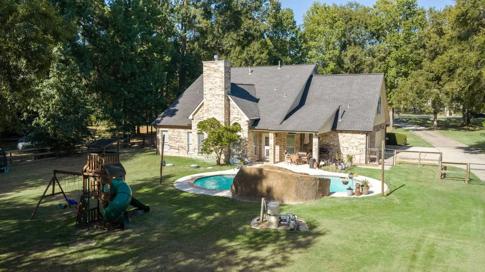 906 Vista Del Lago Drive Huffman, TX 77336