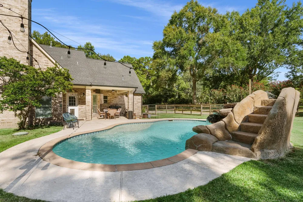906 Vista Del Lago Drive Huffman, TX 77336