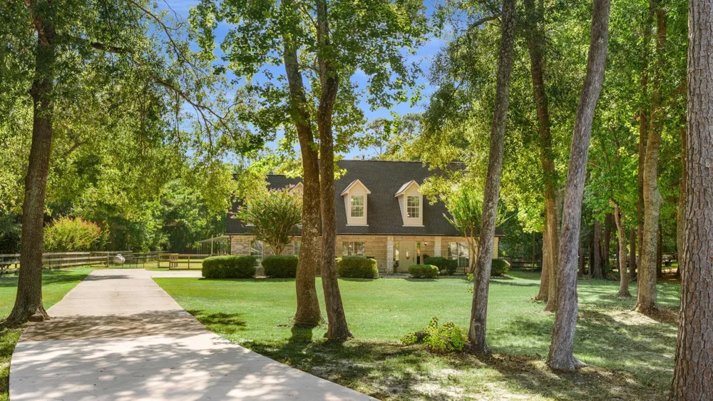 906 Vista Del Lago Drive Huffman, TX 77336