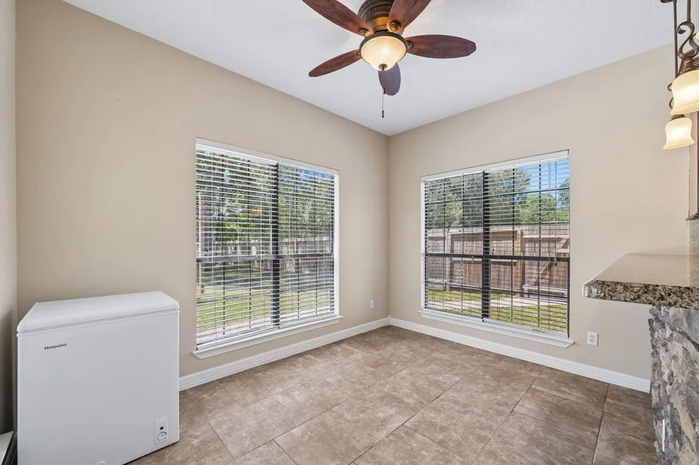 27112 Fairway Crossings Drive Huffman, TX 77336
