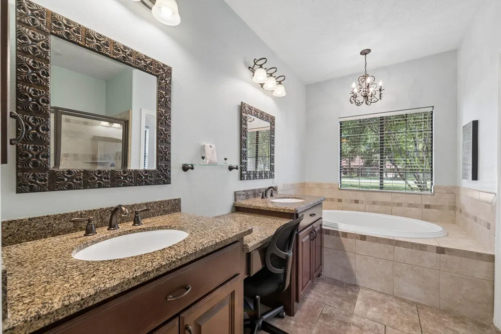 27112 Fairway Crossings Drive Huffman, TX 77336