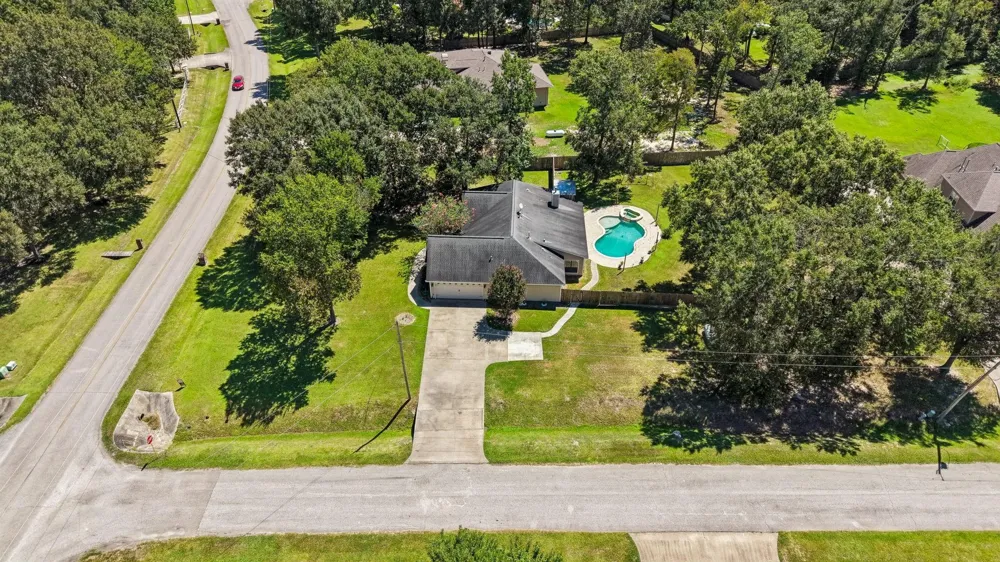 27112 Fairway Crossings Drive Huffman, TX 77336